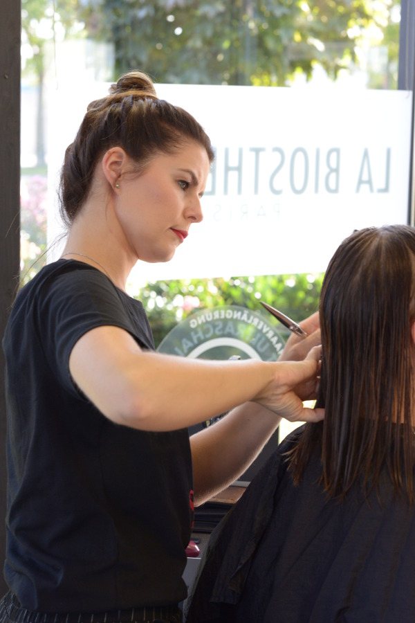 Beratung und Haarschnitt bei haarfachwerk & face-art